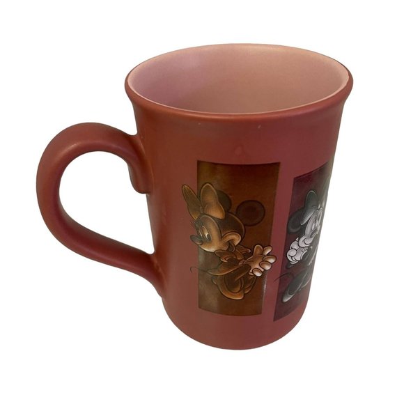 Disney Collectible Minnie Mouse Coffee Tea Mug Cup Thailand Pink 4.5" - Picture 1 of 12